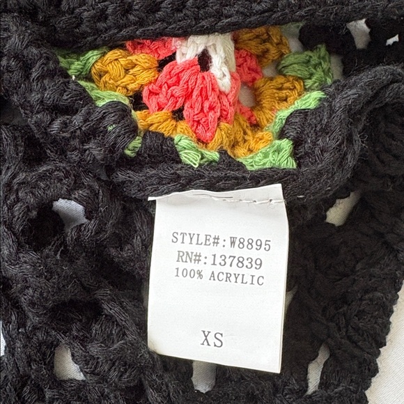 VTG Debut Crochet Granny Square Multicolor Knit Cardigan Boho Sweater Womens XS - Picture 9 of 9